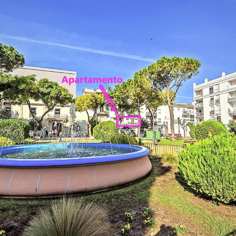 Plaza Polvorista 4-Bedroom Apartment w Balcony - Apartamento con balcón - 24