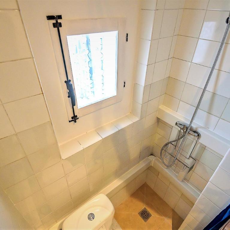 Plaza Polvorista 4-Bedroom Apartment w Balcony - Apartamento con balcón - 33