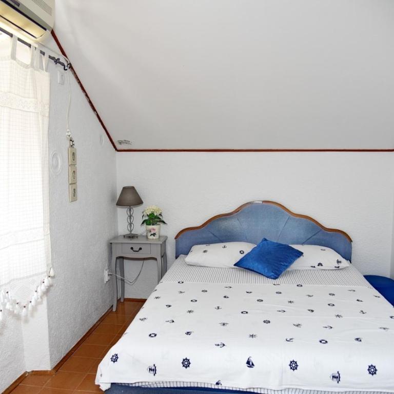 Mansarda apartment - One-Bedroom Apartment - 8