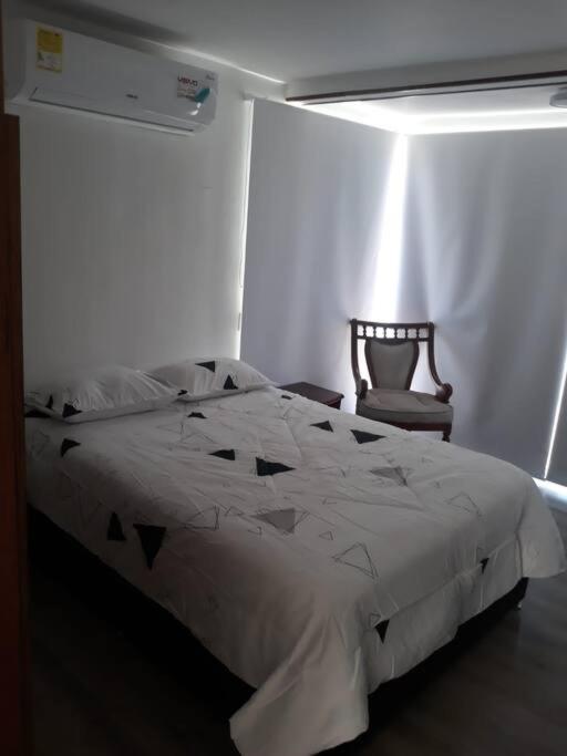 Con Piscina, Cómodo y acogedor Apartaestudio en el rodadero - One-Bedroom Apartment - 9