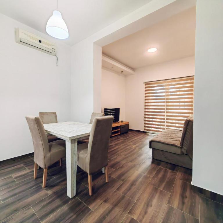 Mialex apartments - Apartment with Terrace - 5