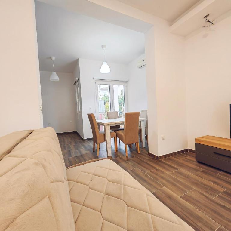 Mialex apartments - Apartment with Terrace - 9