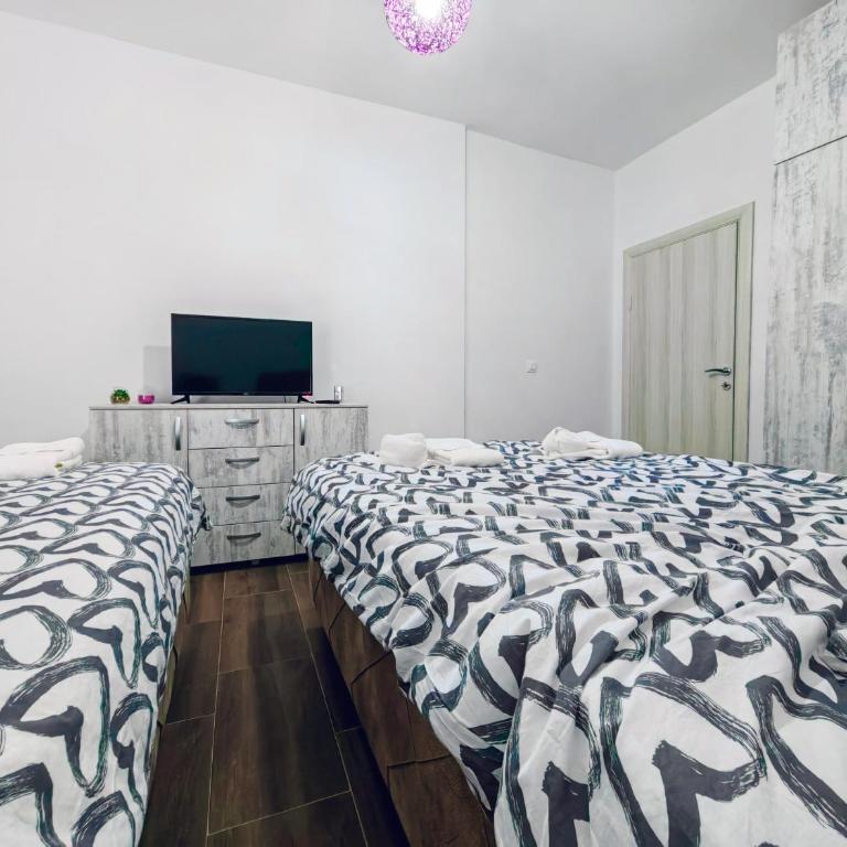 Mialex apartments - One-Bedroom Apartment - 13