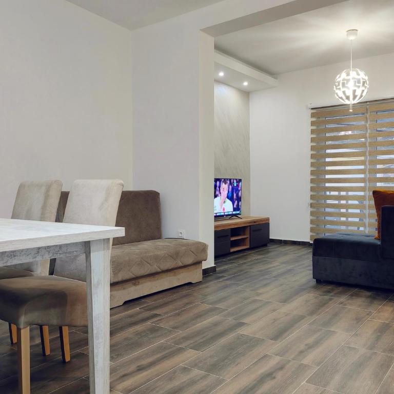 Mialex apartments - One-Bedroom Apartment - 17