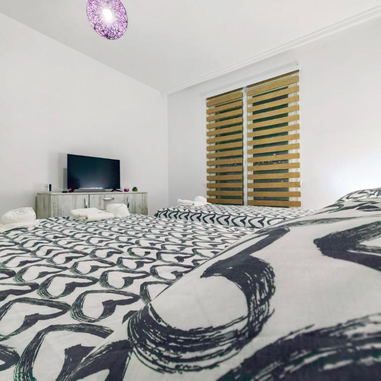 Mialex apartments - One-Bedroom Apartment - 24