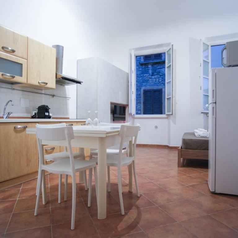 Le Dantesche Boutique Apartments - Appartamento Superior - 16
