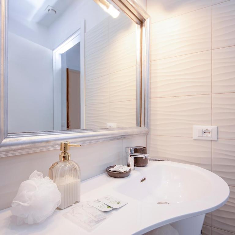 Sweet Luce di Trastevere - Appartamento con 1 Camera da Letto - 3