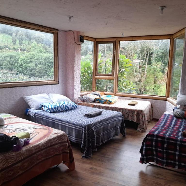 CASA JUANA DE ORO - Family Room with Mountain View - 2