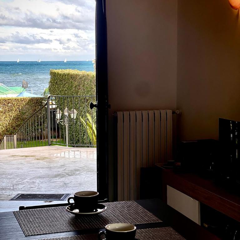 Villa Pignatelli - Double Room with Sea View - 18