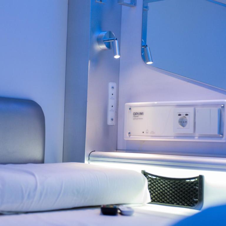 Optimi Rooms Madrid - Capsule Double Room - 3