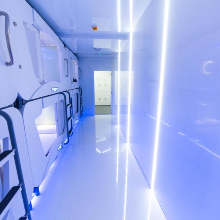 Optimi Rooms Madrid - Capsule Deluxe Double Room - 3