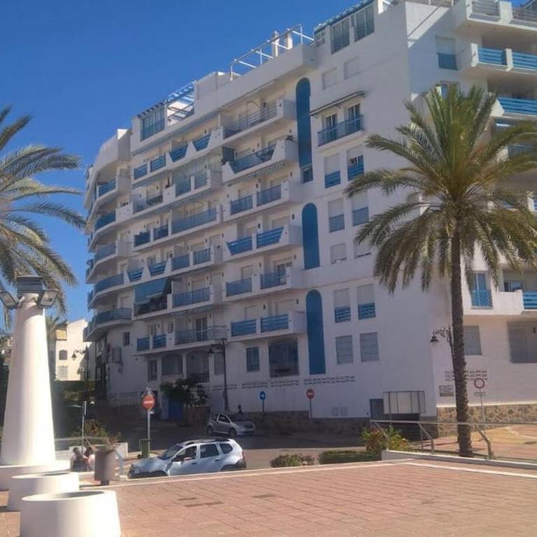 COZY APARTMENT BETWEEN THE PORT AND THE BEACH LA RADA - Apartamento de 2 dormitorios - 25