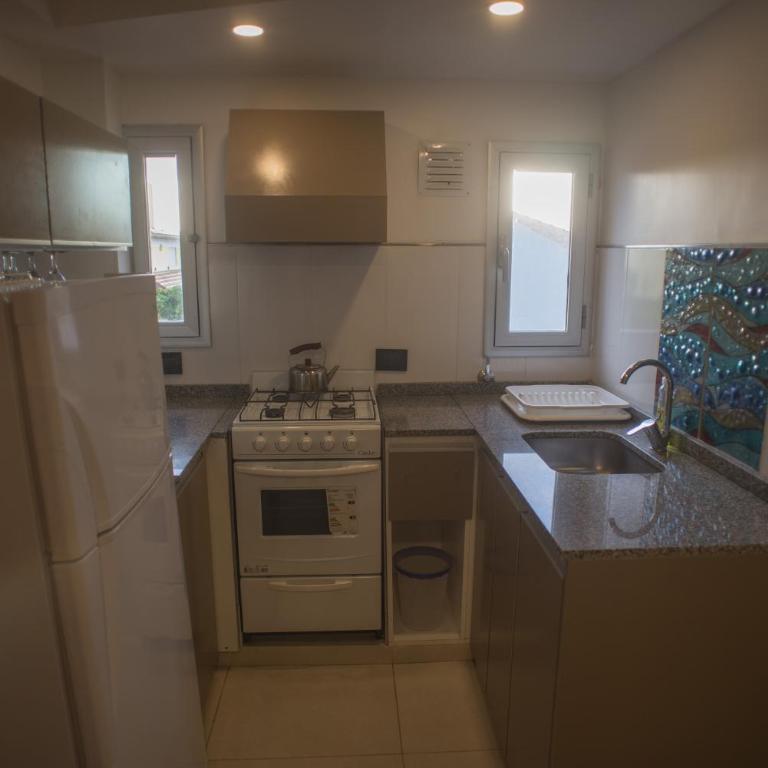 Amares Apart - Departamentos 4 y 5 - Quadruple Room with Garden View - 4