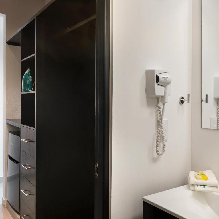 Suites Malecon Cancun - Standard Room - 8