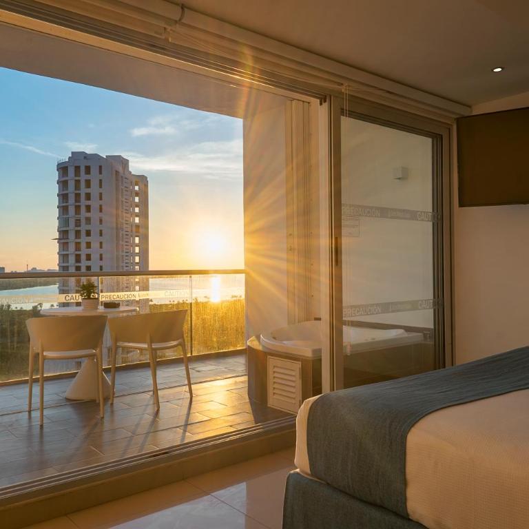 Suites Malecon Cancun - Double Room with Spa Bath - 4