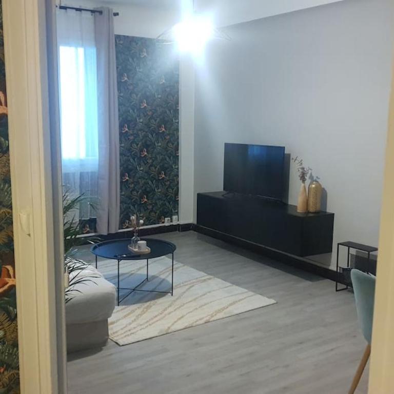 *Cosy* spacieux * entrée autonome* centrale* - Apartamento de 1 dormitorio - 12
