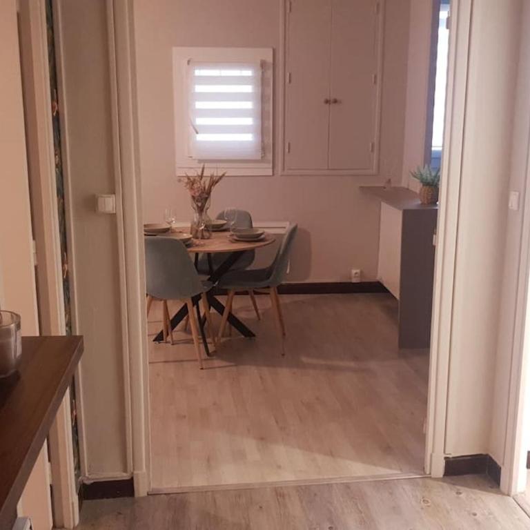 *Cosy* spacieux * entrée autonome* centrale* - Apartamento de 1 dormitorio - 32