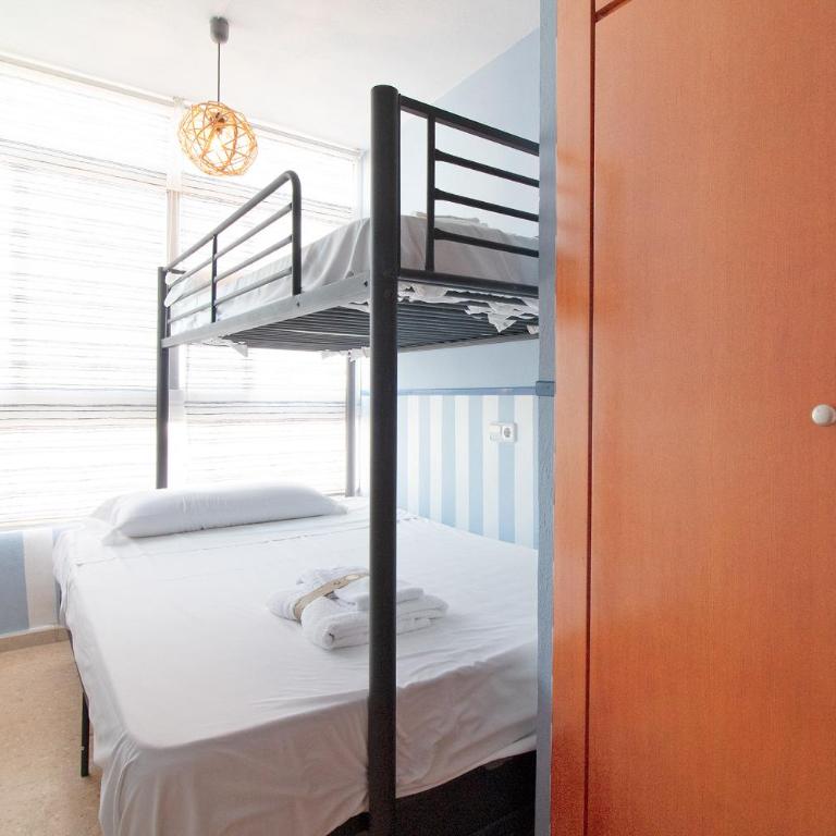 Global Vacacional, Apartamento con buenas vistas en Canet playa - Appartement 2 Chambres - 4