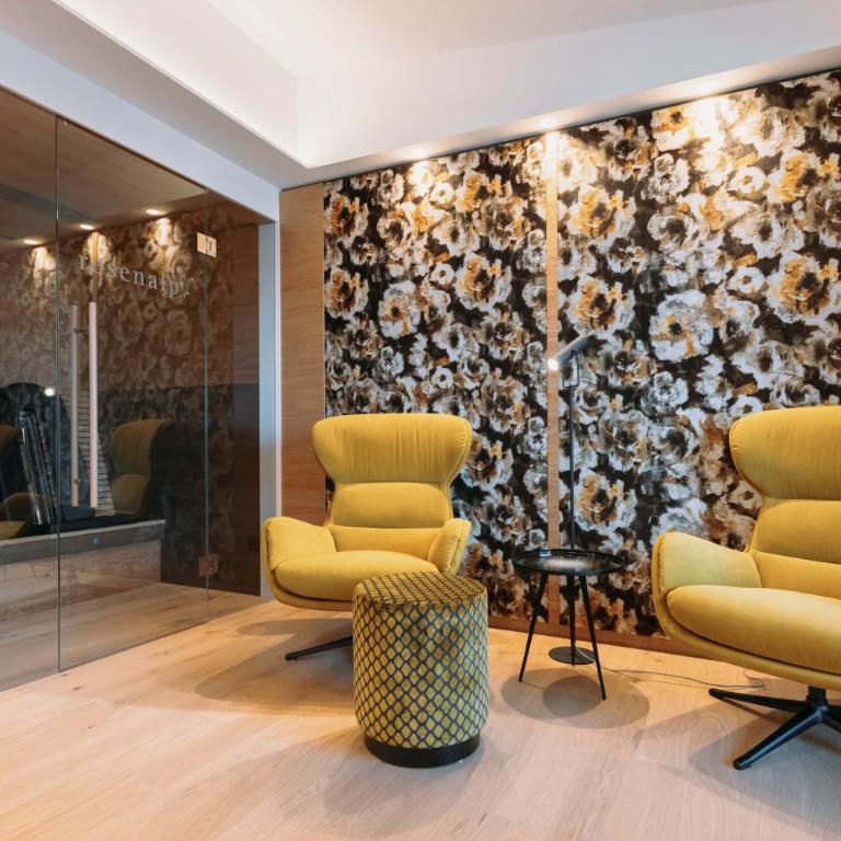 Rosenalp - Gesundheitsresort & Spa - Deluxe Doppelzimmer mit Balkon - 6