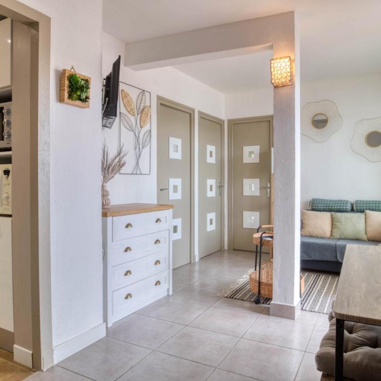 Derbi Apartament per 5 persones amb piscina comunitària a prop del Port d'Aro i de la platja - Apartamento - 6