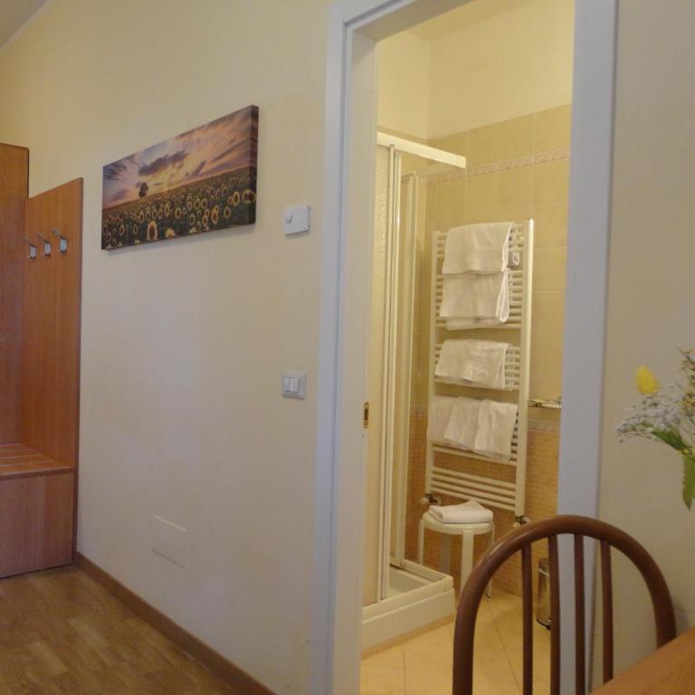 Hotel Sacro Cuore - Camera Tripla Superior - 11