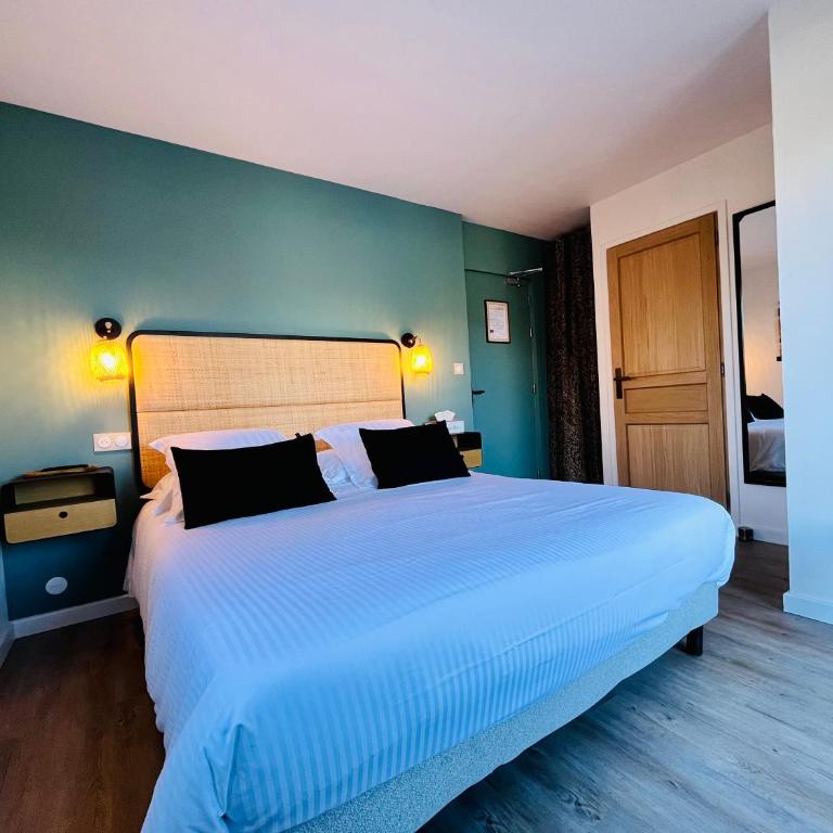 Hôtel les Chaumettes - Chambre Lit Queen-Size avec Balcon - 3