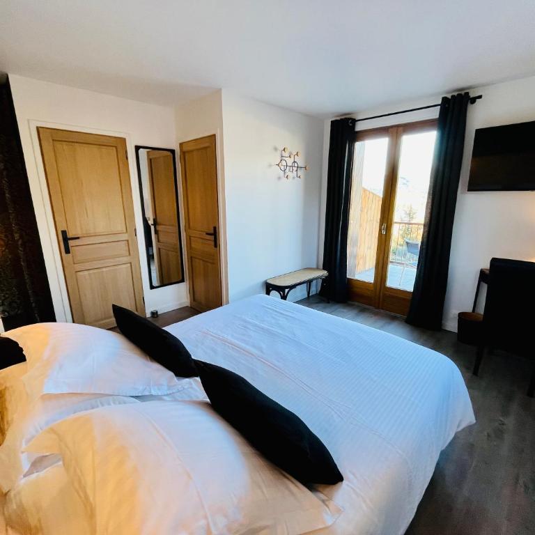 Hôtel les Chaumettes - Chambre Lit Queen-Size avec Balcon - 6