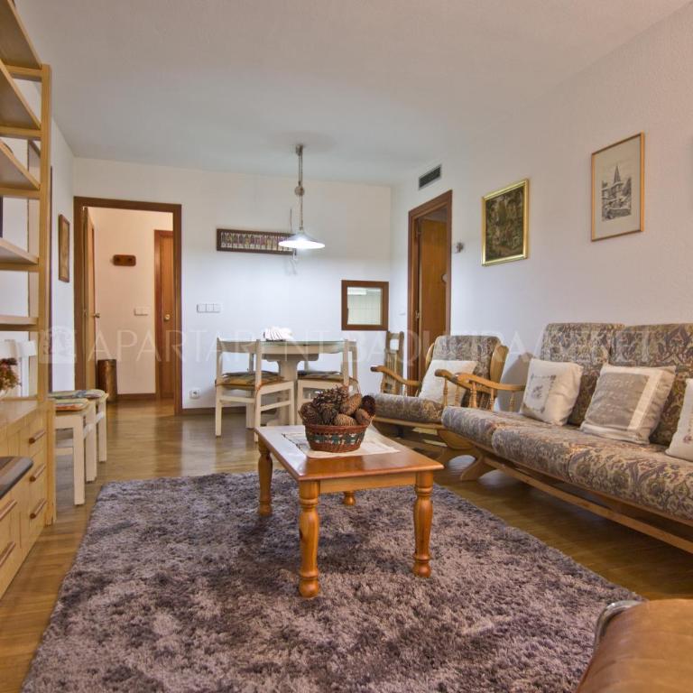 Apartarent 1500 - Apartamento de 2 dormitorios (6 adultos) - 1