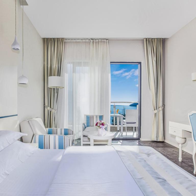 Hotel Bracera - Dvokrevetna soba sa Bračnim Krevetom ili Zasebnim Krevetima, Balkonom i Pogledom na More - 5