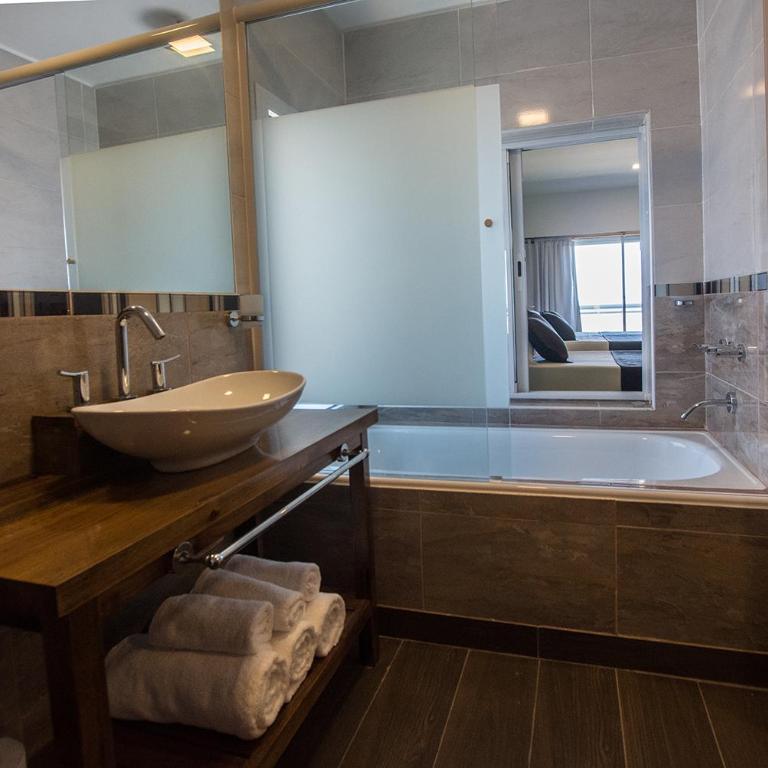 HOTEL MIS SOLES - Classic Triple Room - 4