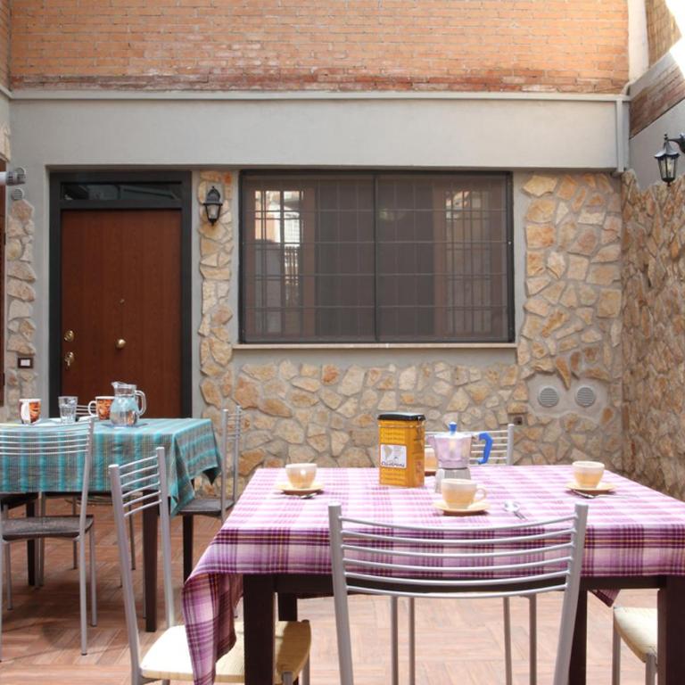 Cozy Vatican Flat with Courtyard - Appartamento con 1 Camera da Letto - 20