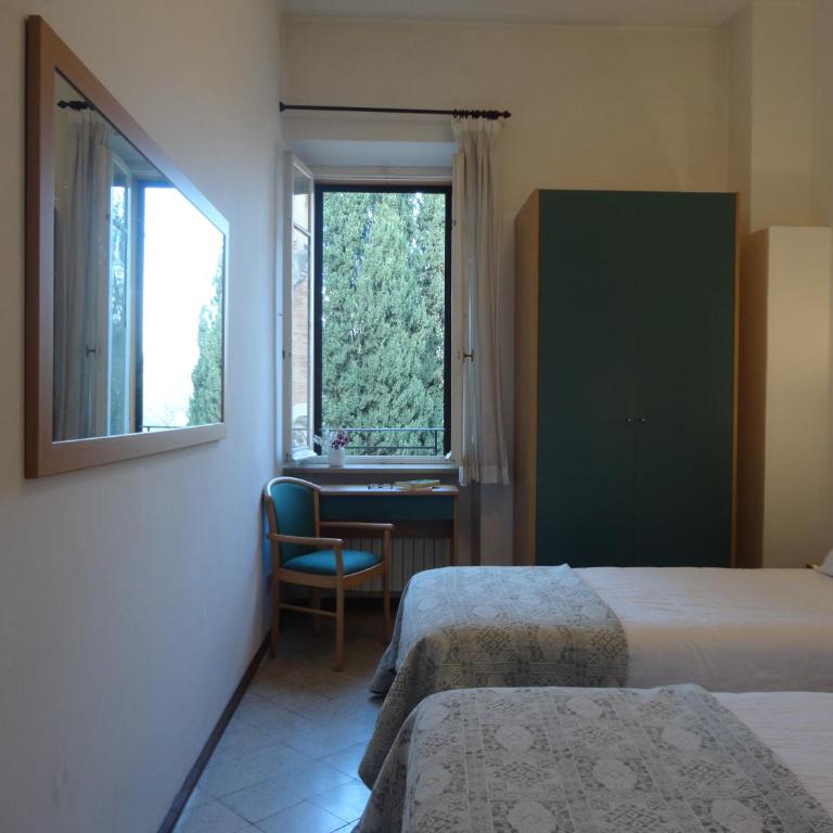 Hotel Sacro Cuore - Camera Doppia con Letti Singoli con Vista Giardino - 1
