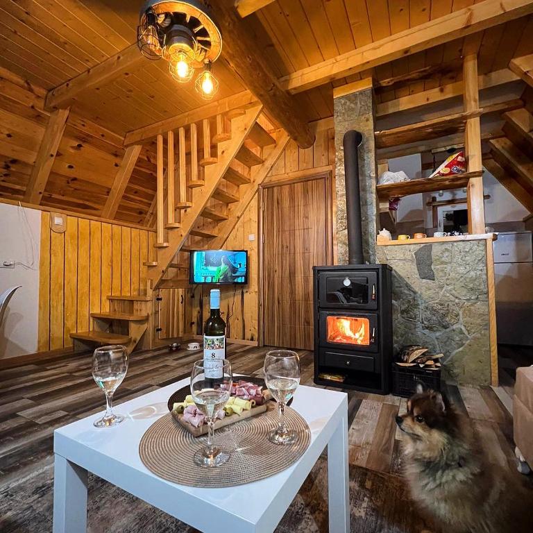 Cottage Angel - Two-Bedroom House - 3