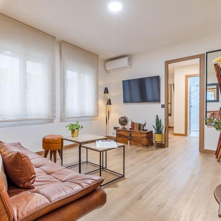 Apartamento reformado y tranquilo junto a Gran Vía - Apartamento de 1 dormitorio - 1