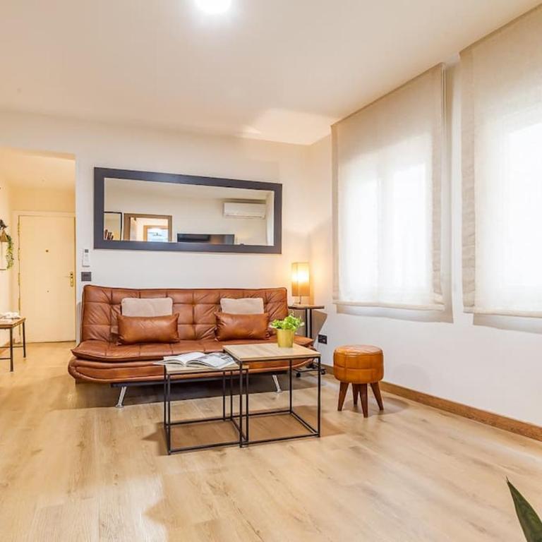 Apartamento reformado y tranquilo junto a Gran Vía - Apartamento de 1 dormitorio - 4