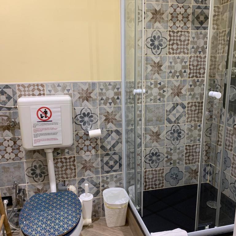 Domus La Foce Hotel - Camera Matrimoniale con Bagno Privato - 9