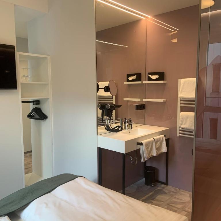ART-INN Design Self-Check-in-Hotel - Doppelzimmer - 5