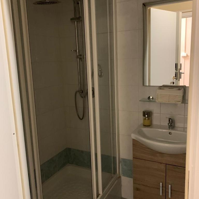 Domus La Foce Hotel - Camera Matrimoniale/Doppia con Letti Singoli con Bagno Privato - 5