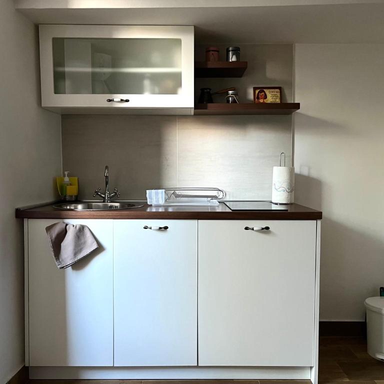 HealthyStudio512 Apartments - Double Room with Extra Bed - 24