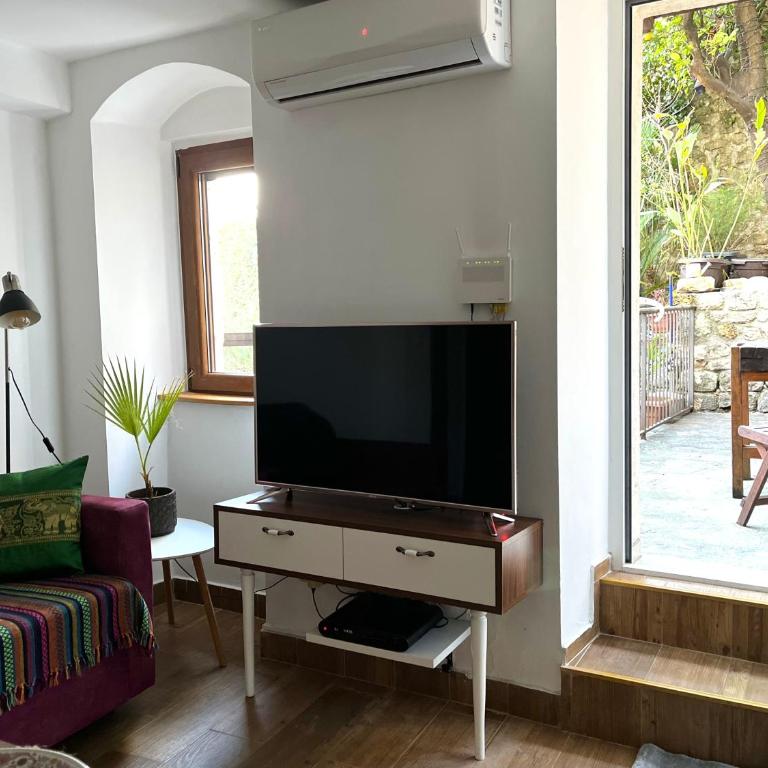 HealthyStudio512 Apartments - Double Room with Extra Bed - 22