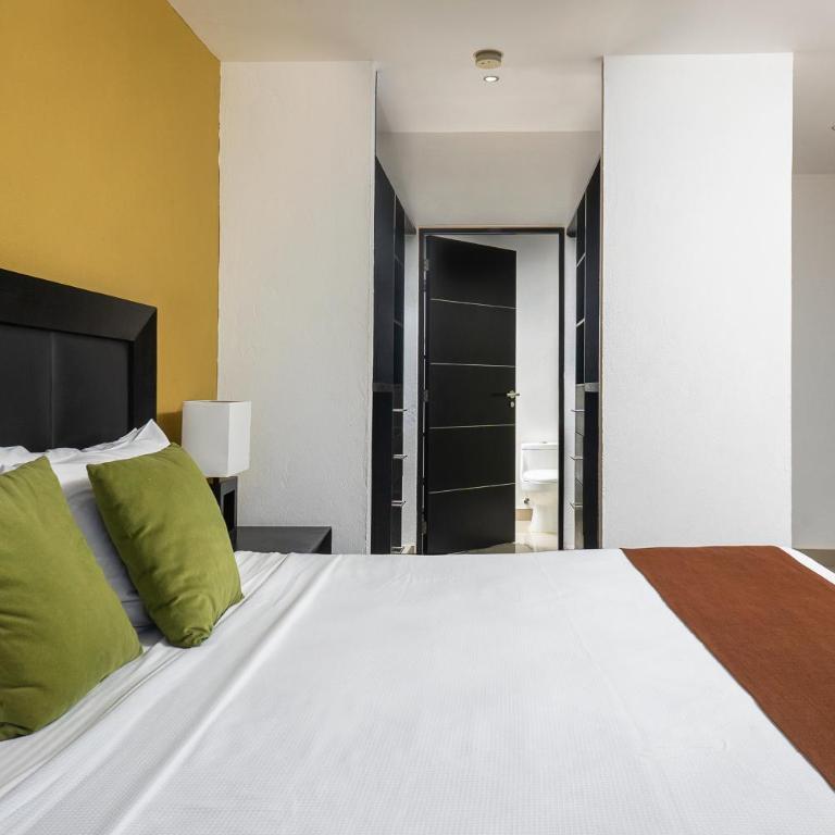 Suites Malecon Cancun - Two-Bedroom Suite with Sea View - 13