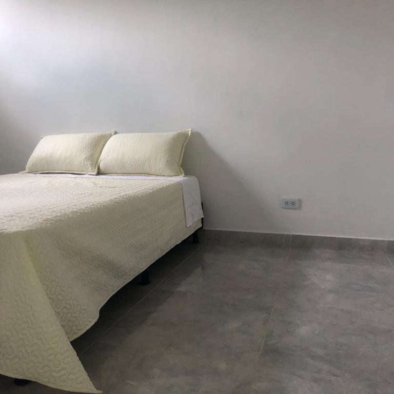 Céntrico apartamento y bien ubicado en Laureles Apto 402 - Superior Apartment - 35