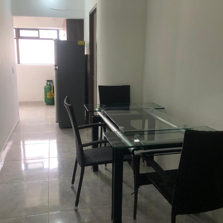Céntrico apartamento y bien ubicado en Laureles Apto 402 - Superior Apartment - 60