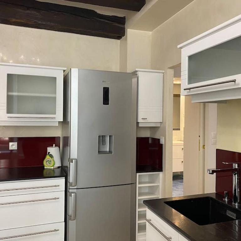 Charmant appartement - centre Cité Plantagenet!!! - Two-Bedroom Apartment - 22