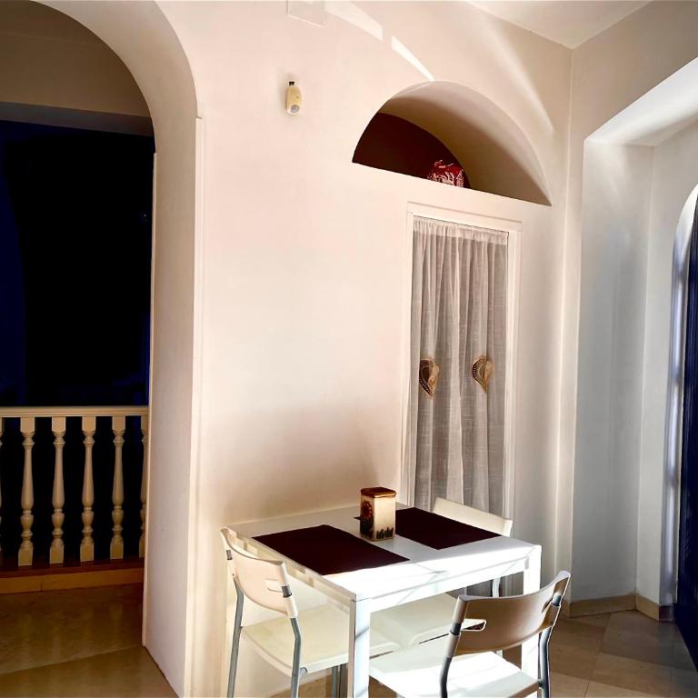 Villa Pignatelli - Quadruple Room with Sea View - 23