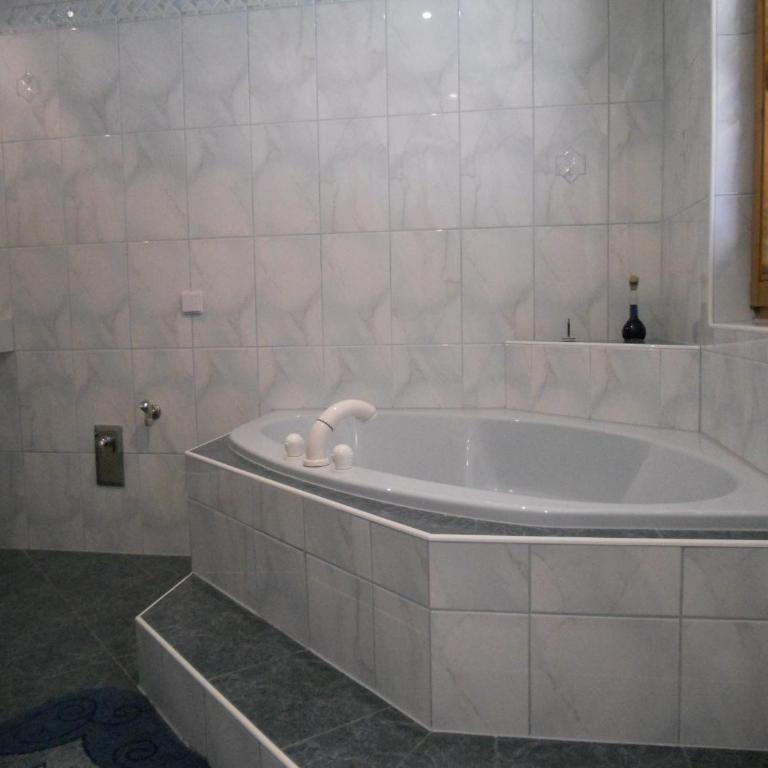 Ferienwohnungen/Holiday Apartments Lederer - Apartment mit 3 Schlafzimmern - 2