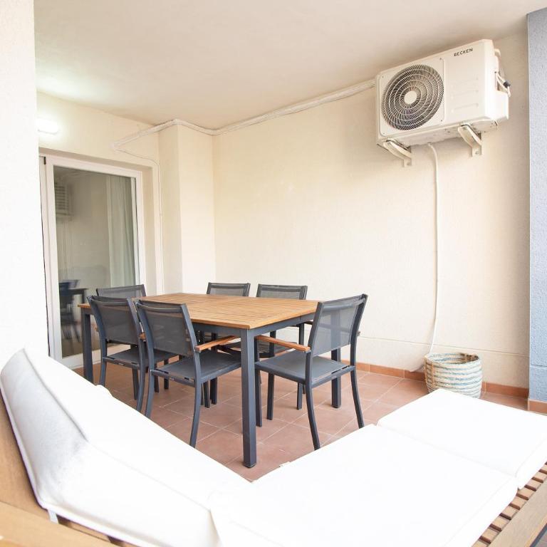 Global Vacacional, Apartamento en la playa de Canet d'en Berenguer - Apartment mit Poolblick - 1