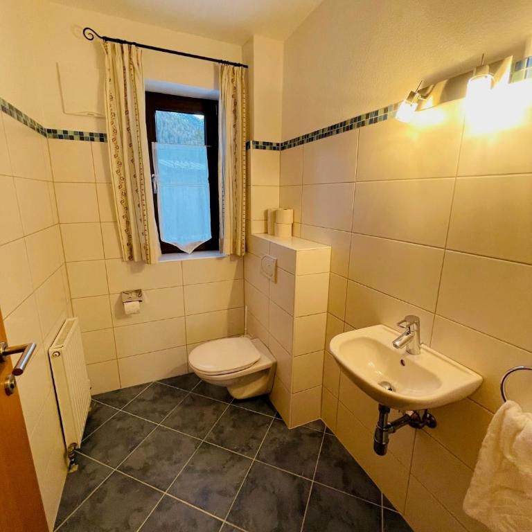 Natursport Heutal Appartements - Three-Bedroom Apartment - 8