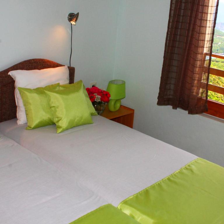 Apartments Villa Milna 1 - Two-Bedroom Apartment with Sea View - 5