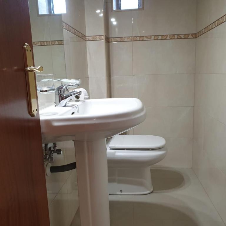 Raitán, apartamento centro de Llanes a 400 m de la playa VUT-2345-AS - Three-Bedroom Apartment - 2